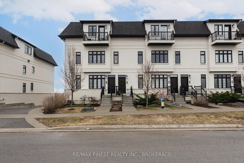 201 - 1015 Terra Verde Way, Kingston, K7P 0T8 | Image 2