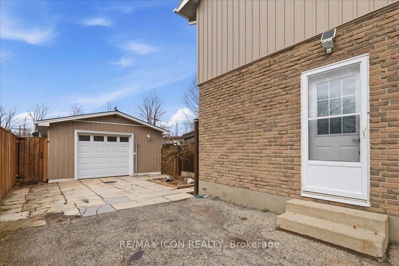 47 Bexley St, Woodstock, N4S 5X6 | Image 2