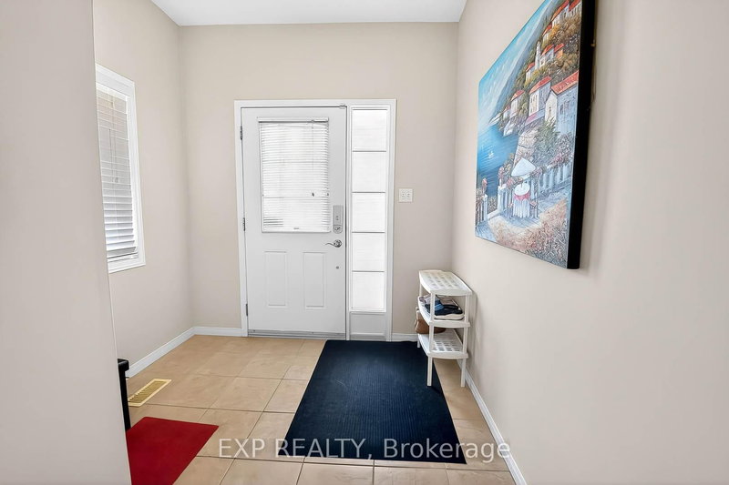 600 Winterberry Ave, Waterloo, N2V 2W5 | Image 2