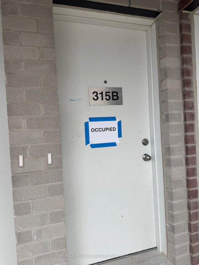 315B - 16 Melbourne Avenue