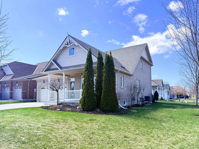 10 Macpherson Avenue