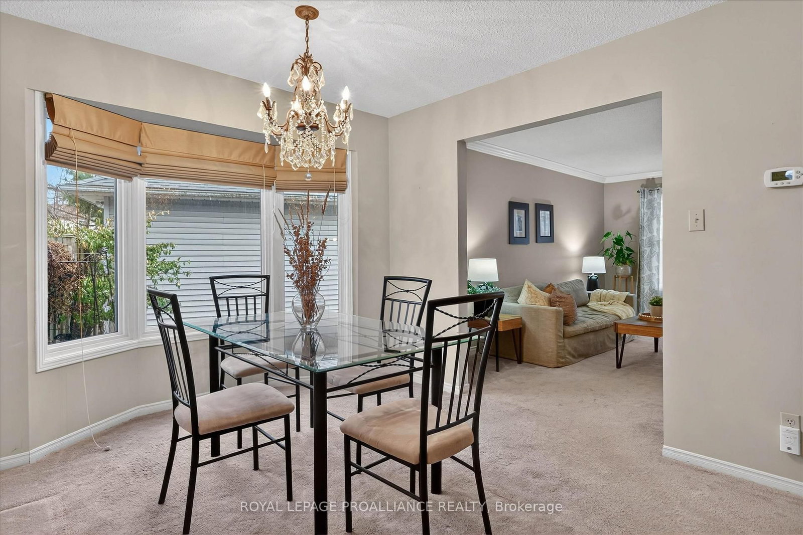 Detached House for sale at 7 Daleview Court, Peterborough, Ontario, K9J 8E6 - Monaghan Ward 2 - MLS: X12990822