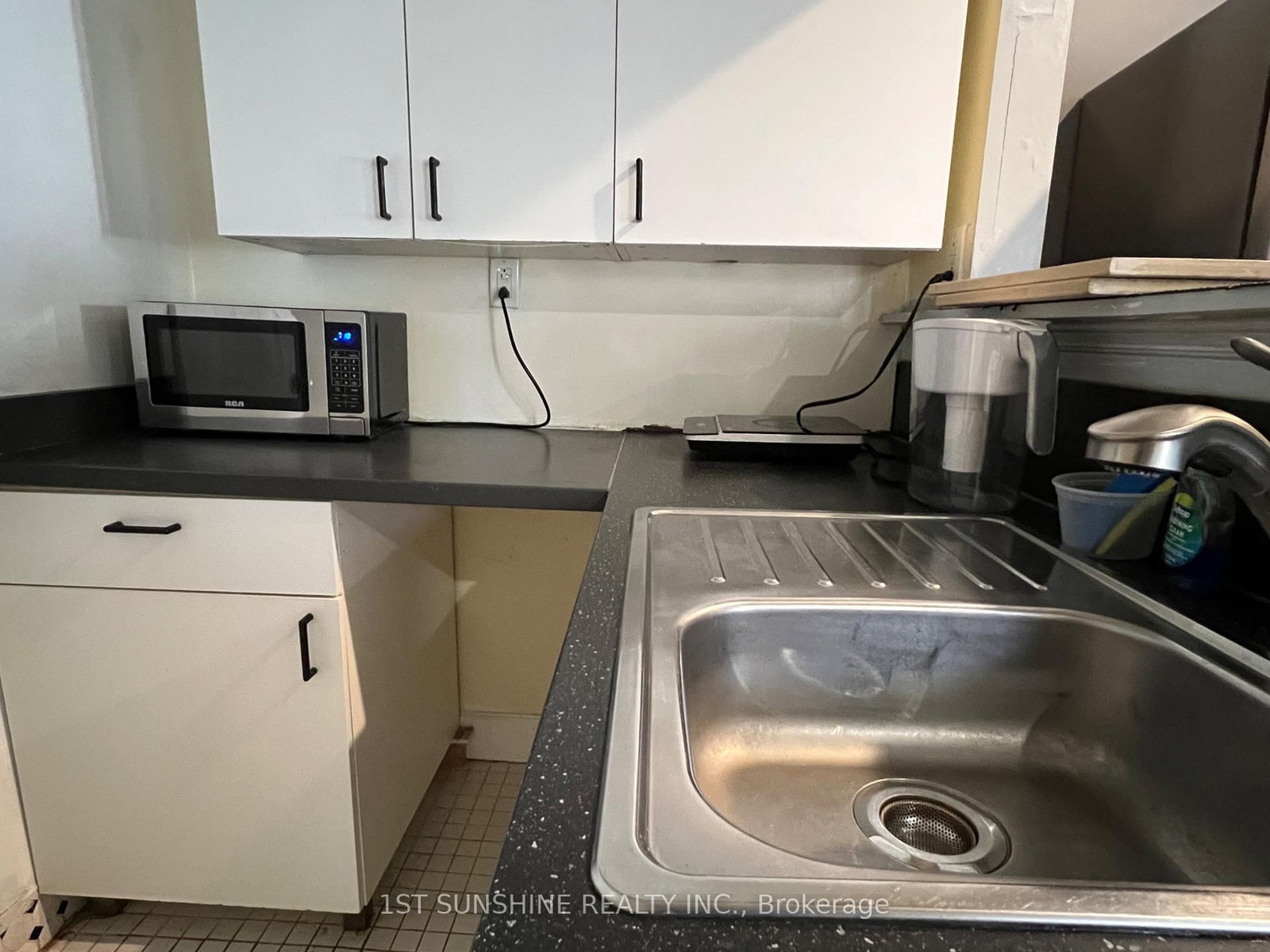 128 Arkell Street, Unit #Back Unit - Photo 6