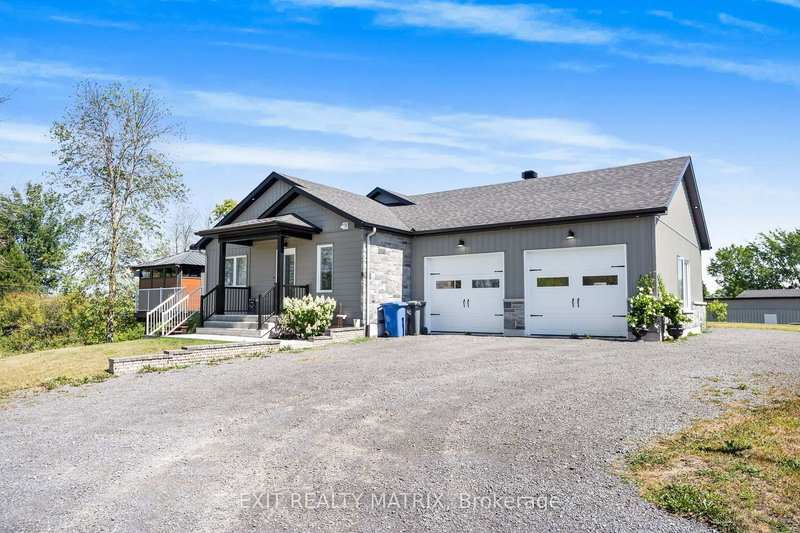 3515 Front Rd E, Champlain, K6A 2R2 | Image 2