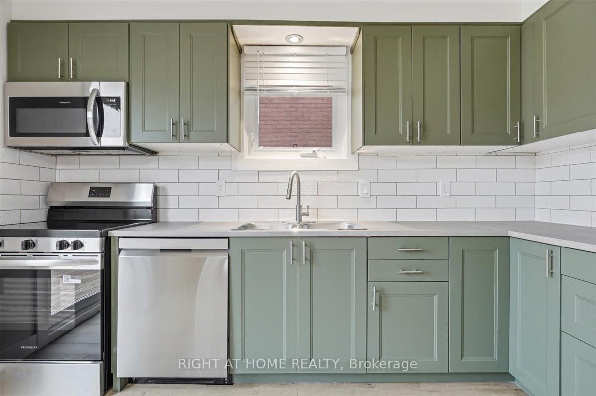 26 Ellington Avenue - Photo 13