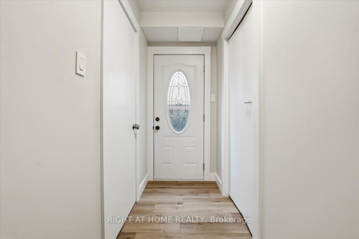 26 Ellington Avenue - Photo 22