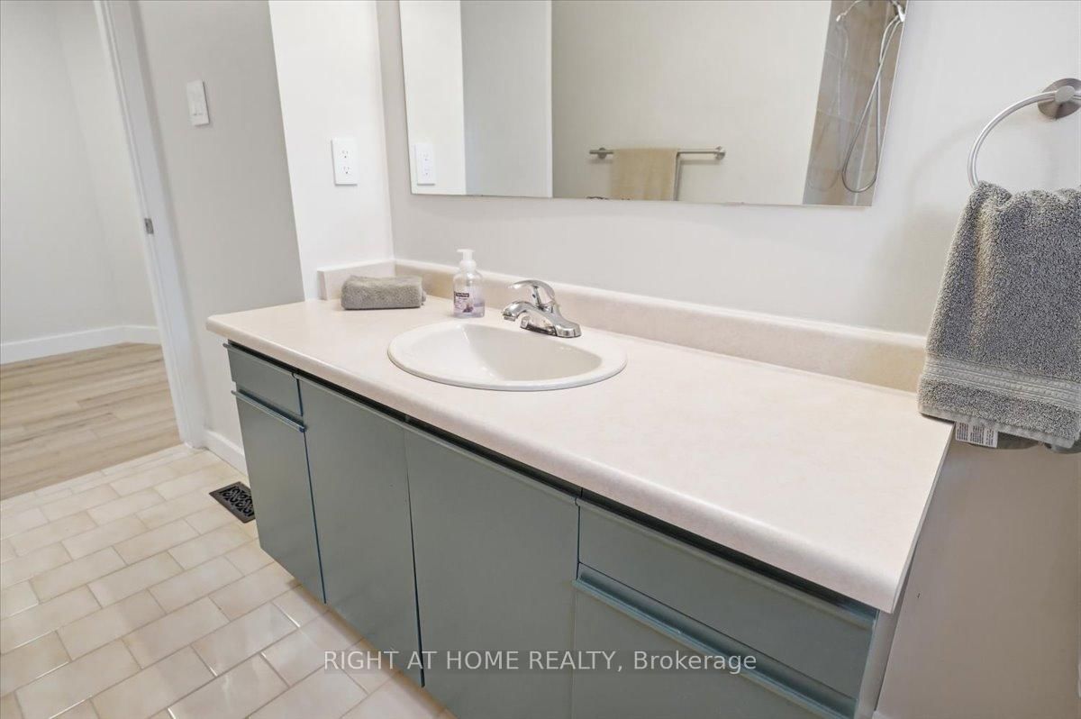 26 Ellington Avenue - Photo 31