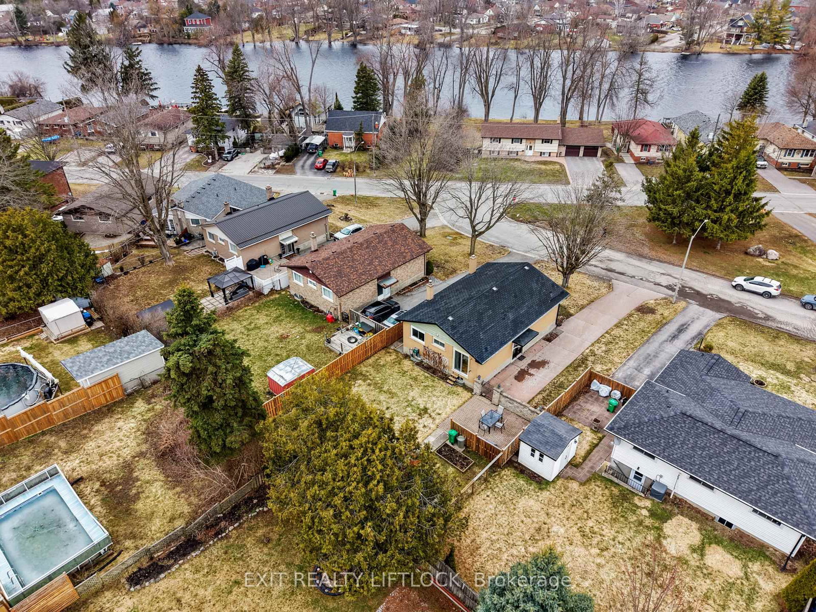 Detached House for sale at 273 Maxwell Avenue, Peterborough, Ontario, K9J 1B4 - Ashburnham Ward 4 - MLS: X12991020