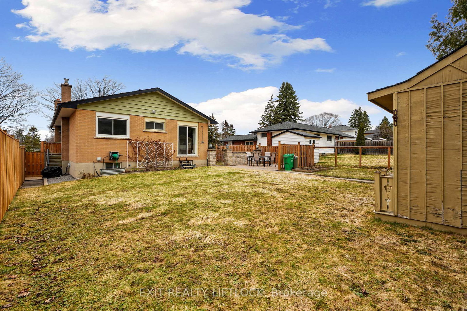 Detached House for sale at 273 Maxwell Avenue, Peterborough, Ontario, K9J 1B4 - Ashburnham Ward 4 - MLS: X12991020