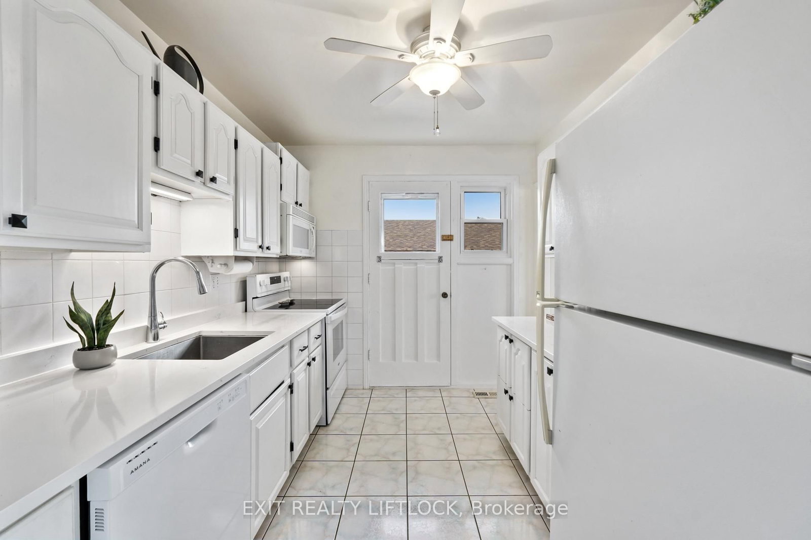 Detached House for sale at 273 Maxwell Avenue, Peterborough, Ontario, K9J 1B4 - Ashburnham Ward 4 - MLS: X12991020