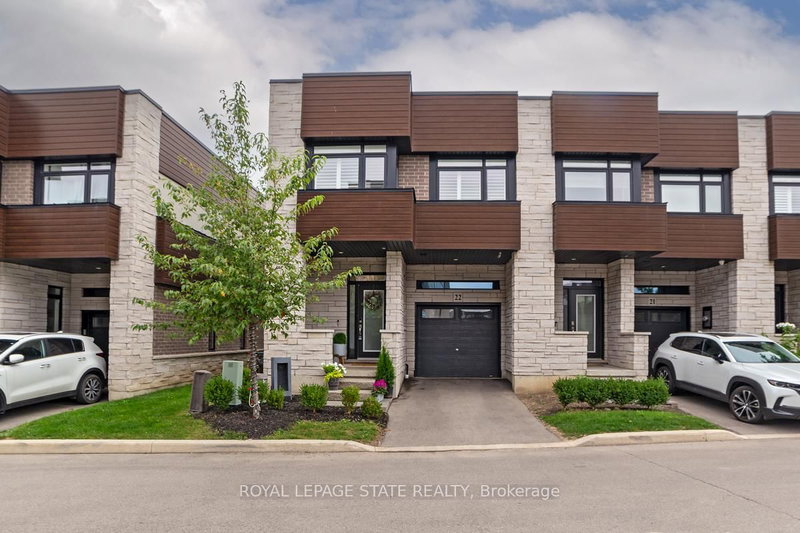 22 - 35 Midhurst Hts, Hamilton, L8J 0K9 | Image 2