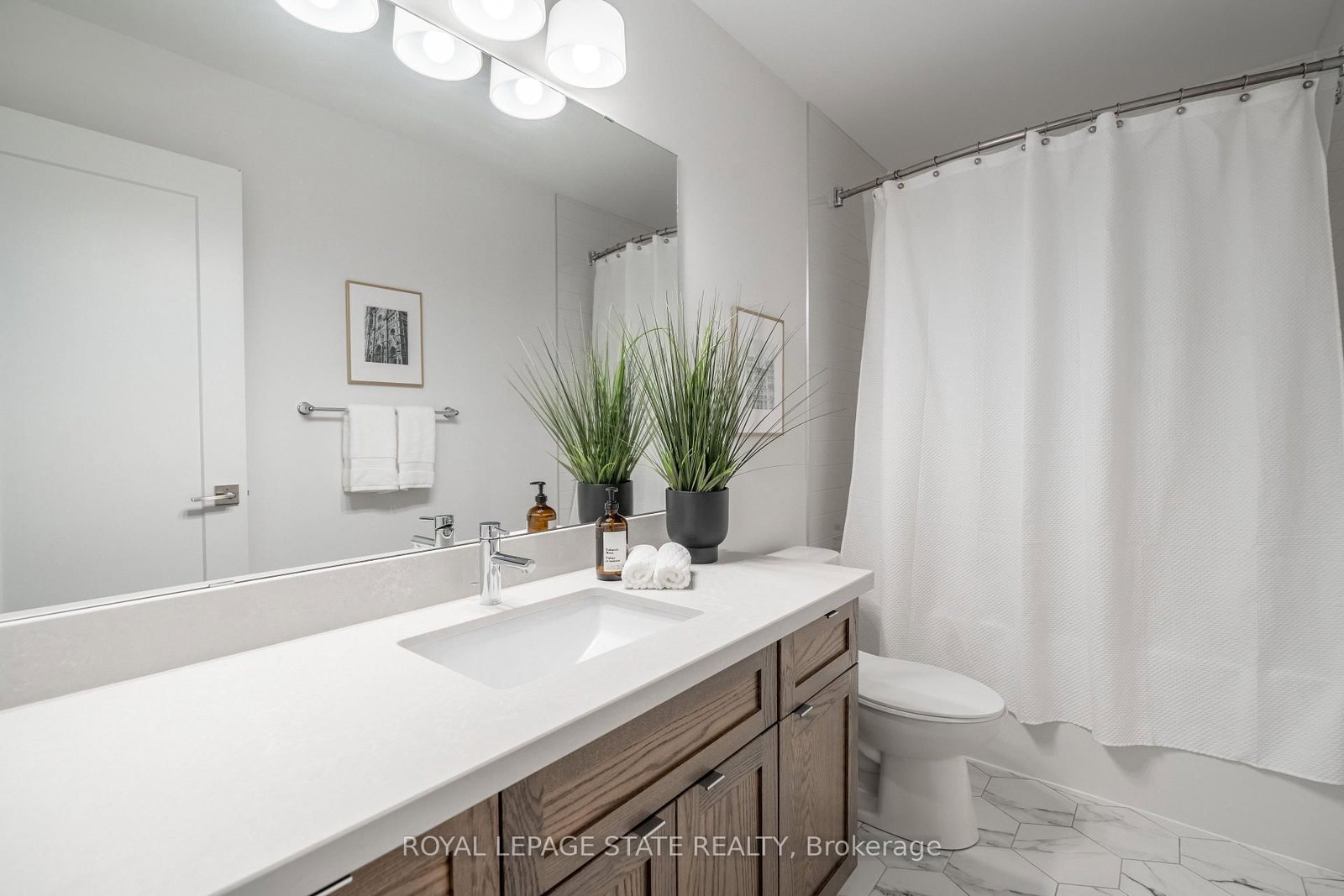 35 Midhurst Heights, Unit 22 - Photo 24