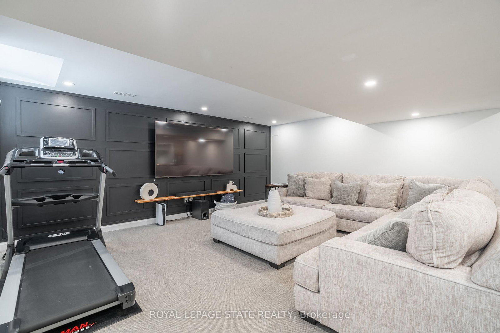 35 Midhurst Heights, Unit 22 - Photo 32