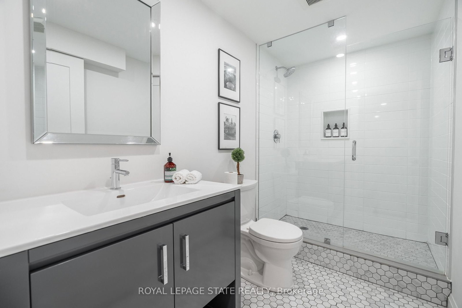 35 Midhurst Heights, Unit 22 - Photo 34