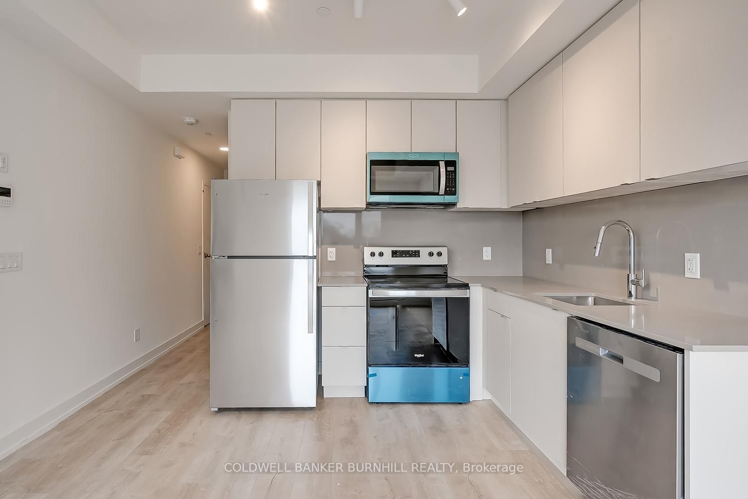 16 Melbourne Avenue, Unit 311B - Photo 13