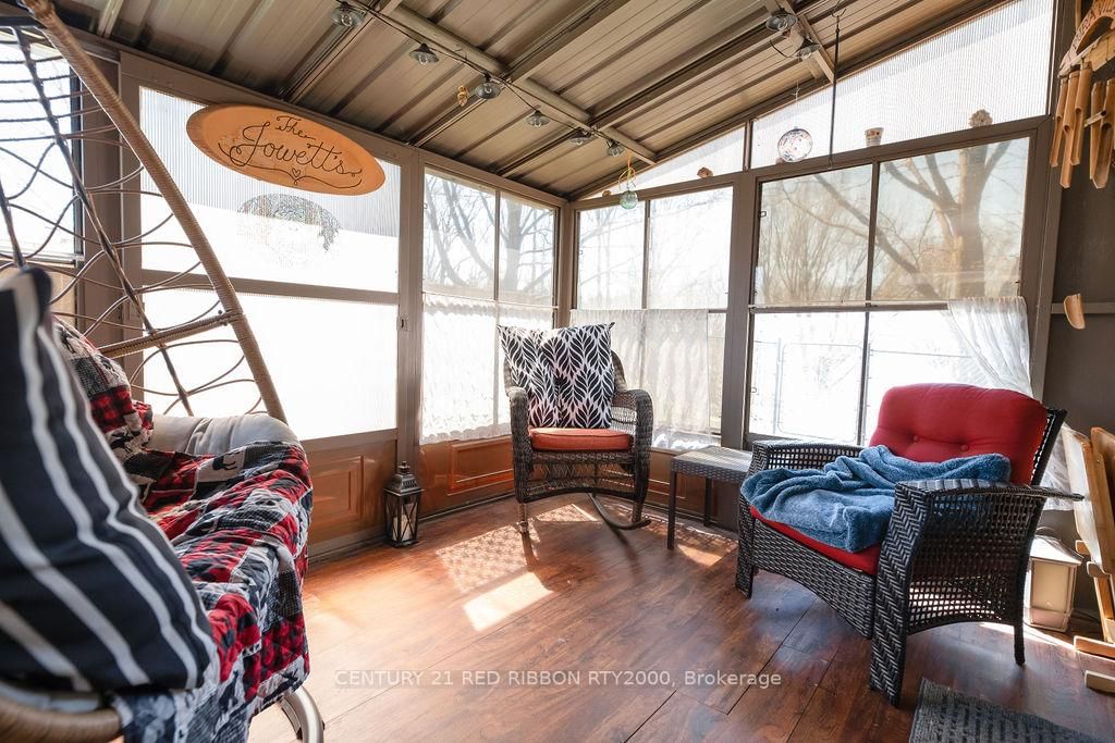 Detached House for sale at 232 Thorne Drive, Strathroy-Caradoc, Ontario, N7G 4C2 - NE - MLS: X12991102