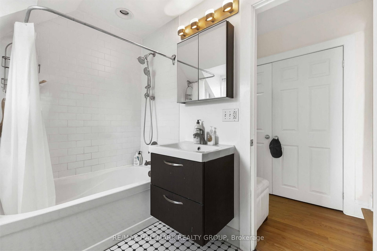 70 Anderson Street - Photo 28