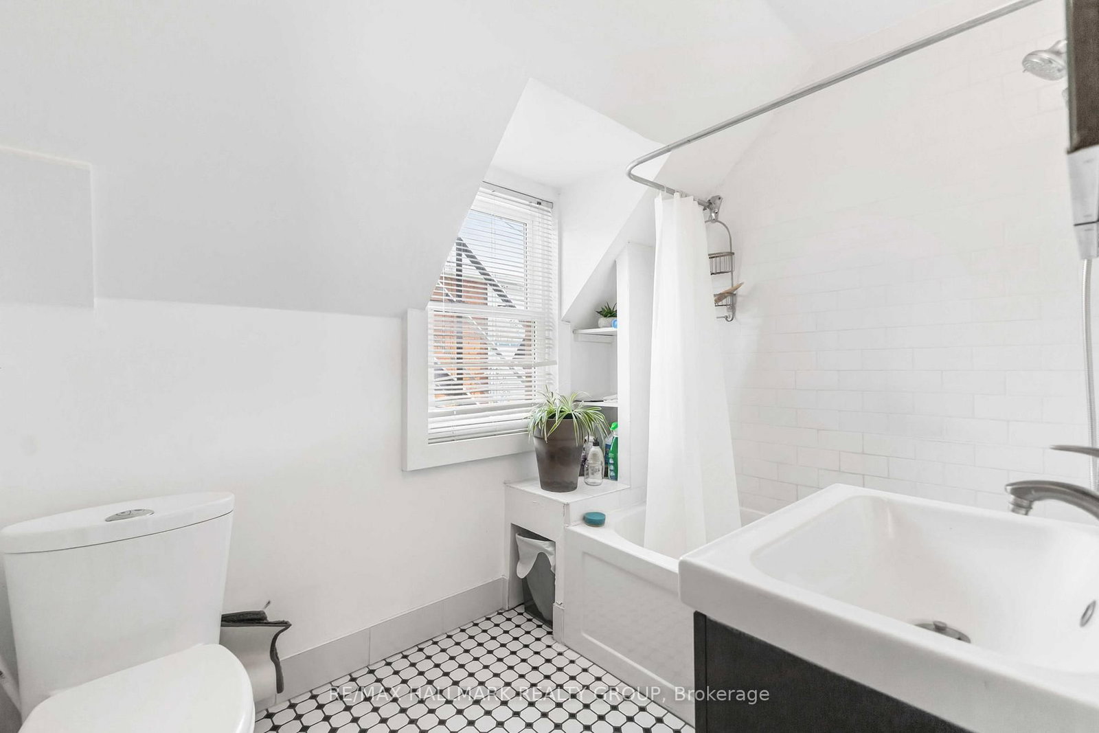 70 Anderson Street - Photo 29