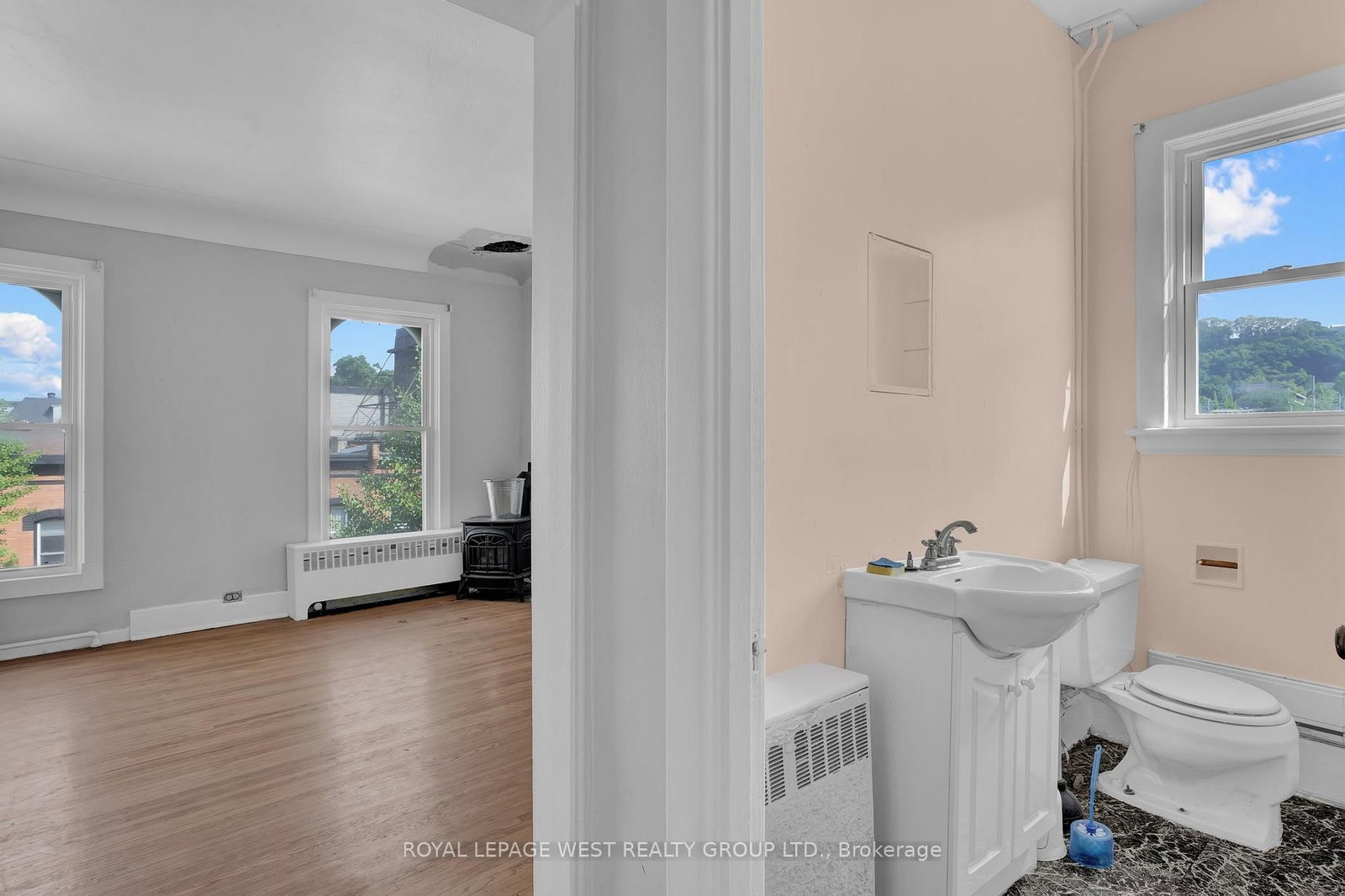 174 John Street S - Photo 13