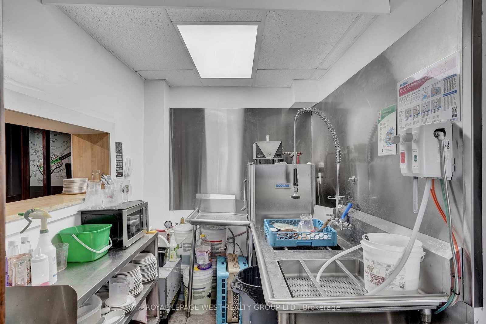 174 John Street S - Photo 8