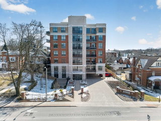 403 - 399 Queen Street S