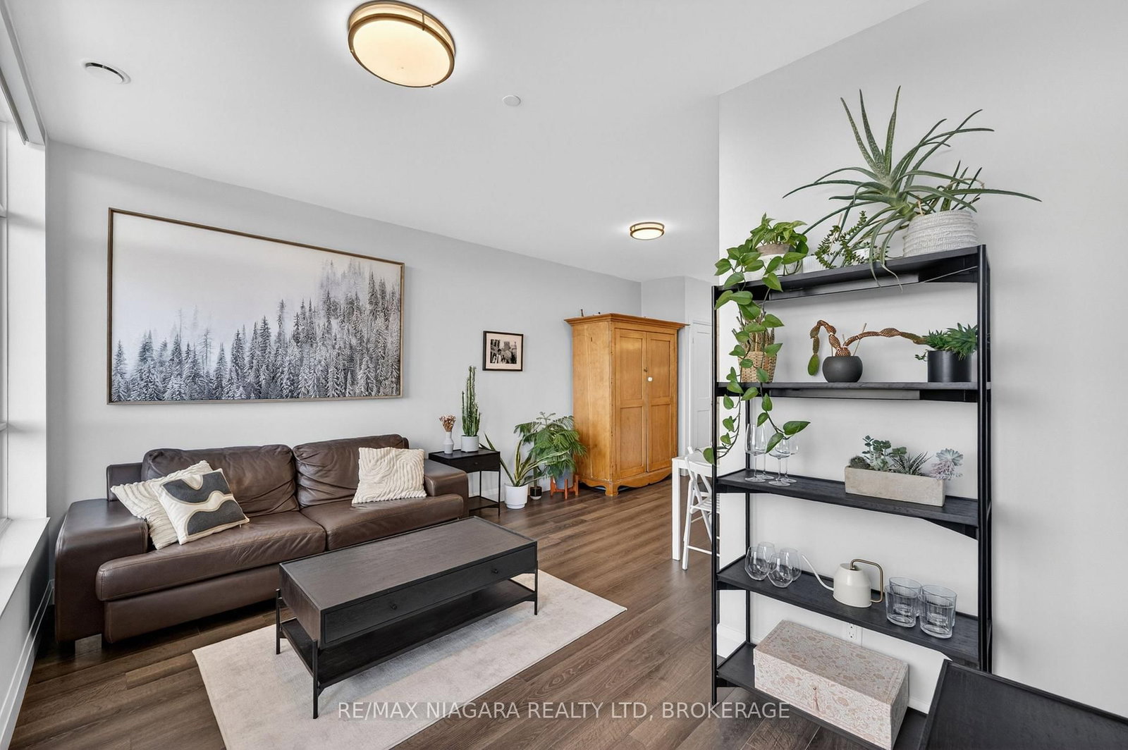 399 Queen Street S, Unit 403 - Photo 20