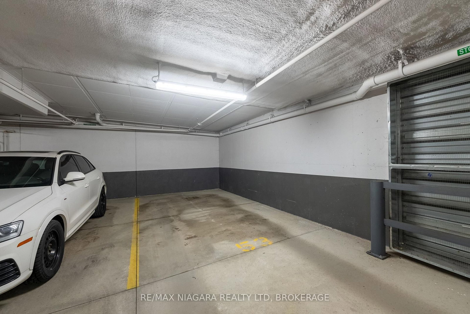 399 Queen Street S, Unit 403 - Photo 49