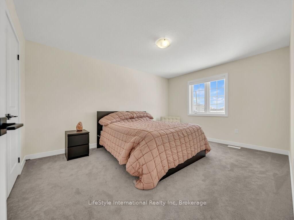 24 Hutchison Road - Photo 23