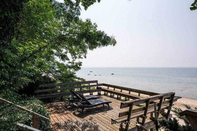 1321 Kam Rd, Fort Erie, L2A 5W5 | Image 3