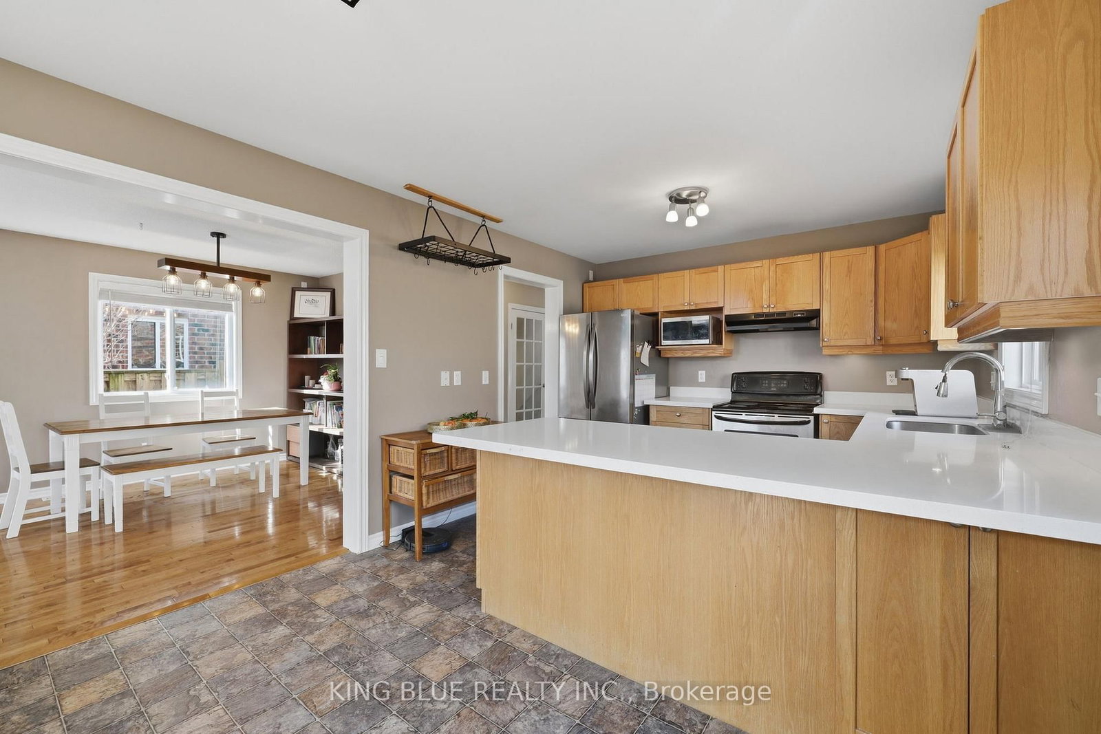 Detached House for sale at 1815 BAYSWATER Crescent, London North, Ontario, N6G 5N1 - North E - MLS: X12991294