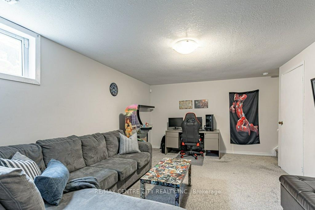 Townhouse for sale at 19-490 Third Street, London East, Ontario, N5V 4A2 - East H - MLS: X12991368