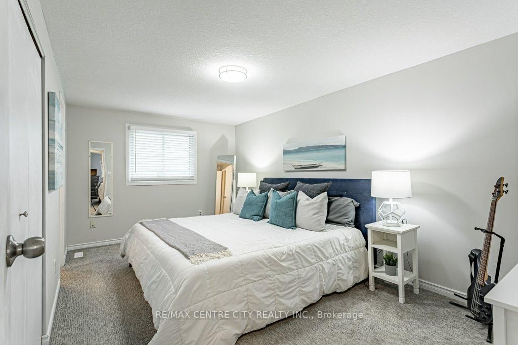 Townhouse for sale at 19-490 Third Street, London East, Ontario, N5V 4A2 - East H - MLS: X12991368