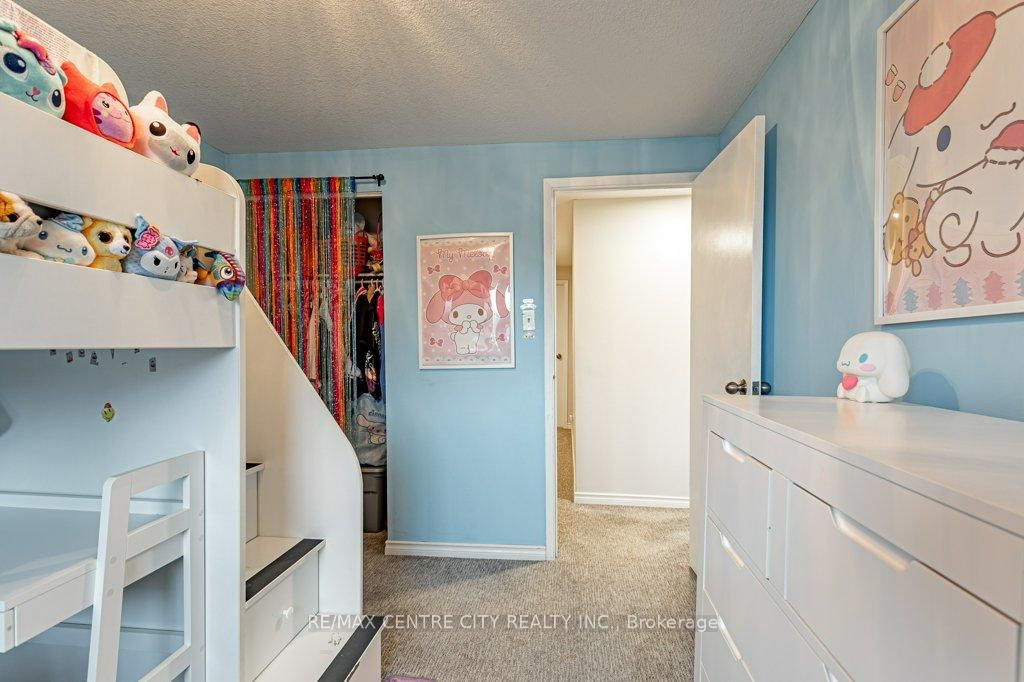 Townhouse for sale at 19-490 Third Street, London East, Ontario, N5V 4A2 - East H - MLS: X12991368