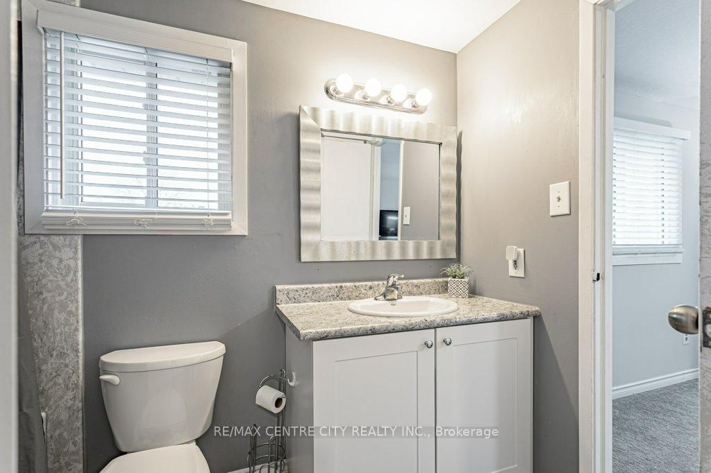 Townhouse for sale at 19-490 Third Street, London East, Ontario, N5V 4A2 - East H - MLS: X12991368