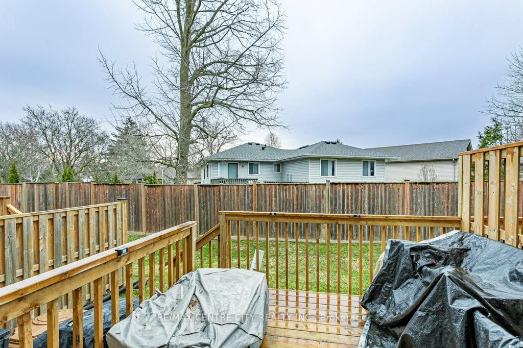 Townhouse for sale at 19-490 Third Street, London East, Ontario, N5V 4A2 - East H - MLS: X12991368