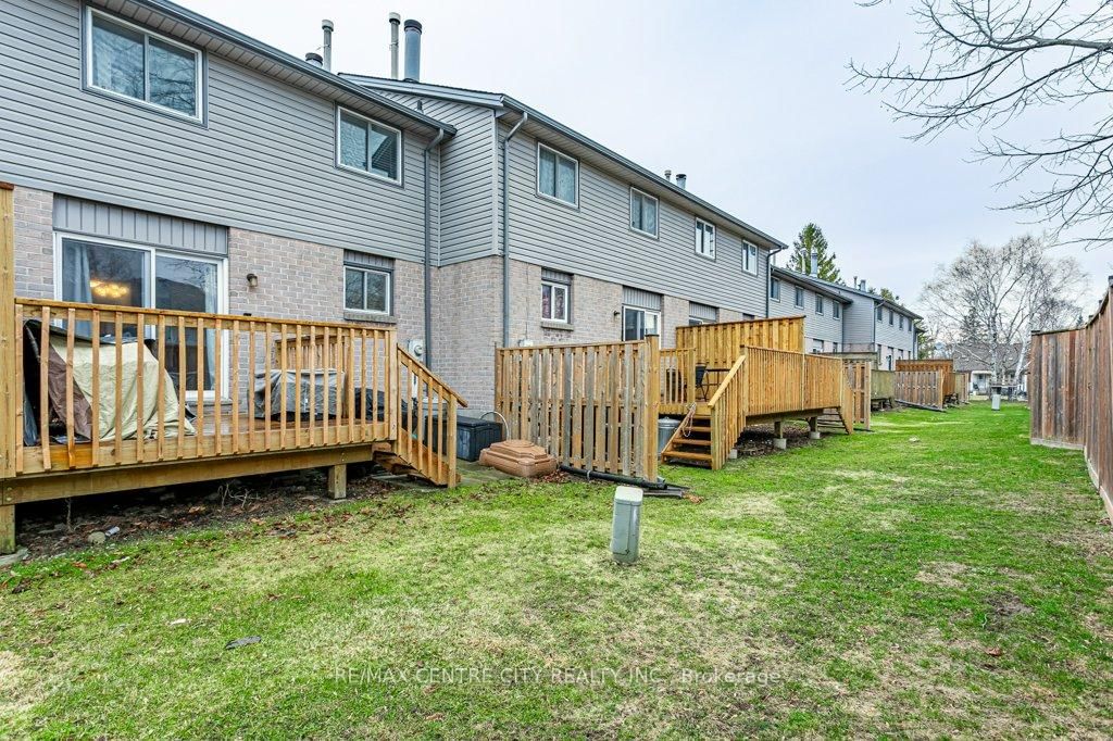 Townhouse for sale at 19-490 Third Street, London East, Ontario, N5V 4A2 - East H - MLS: X12991368