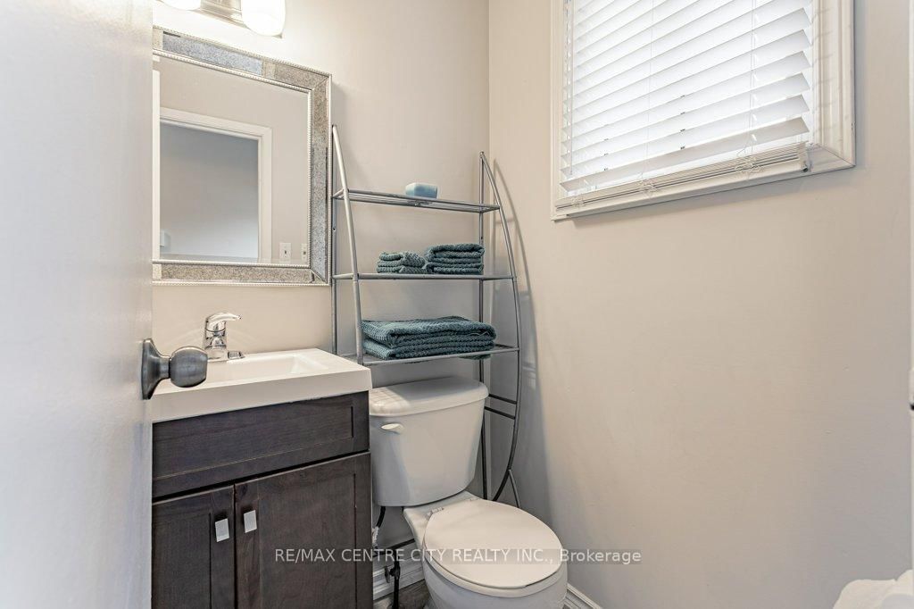 Townhouse for sale at 19-490 Third Street, London East, Ontario, N5V 4A2 - East H - MLS: X12991368