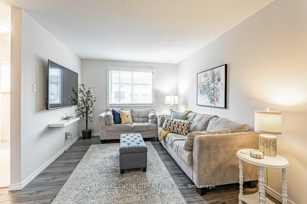 Townhouse for sale at 19-490 Third Street, London East, Ontario, N5V 4A2 - East H - MLS: X12991368