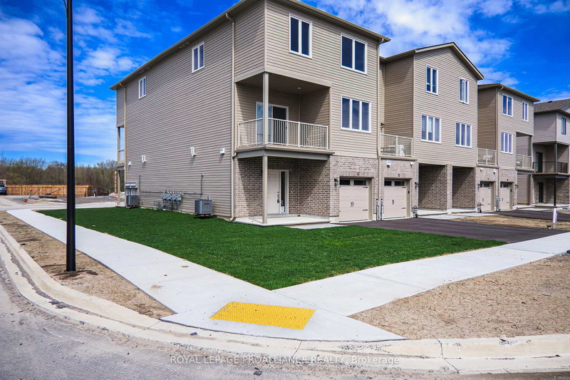 13 Markland Ave, Prince Edward County, K0K 2T0 | Image 3