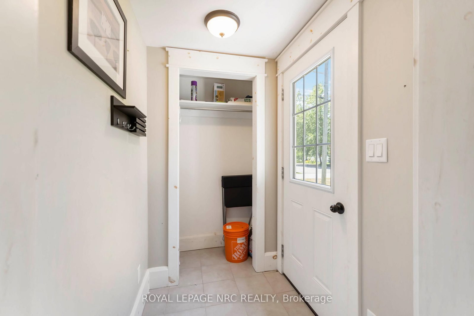 Detached House for sale at 3242 Riselay Avenue, Fort Erie, Ontario, L0S 1N0 - Ridgeway - MLS: X12991494