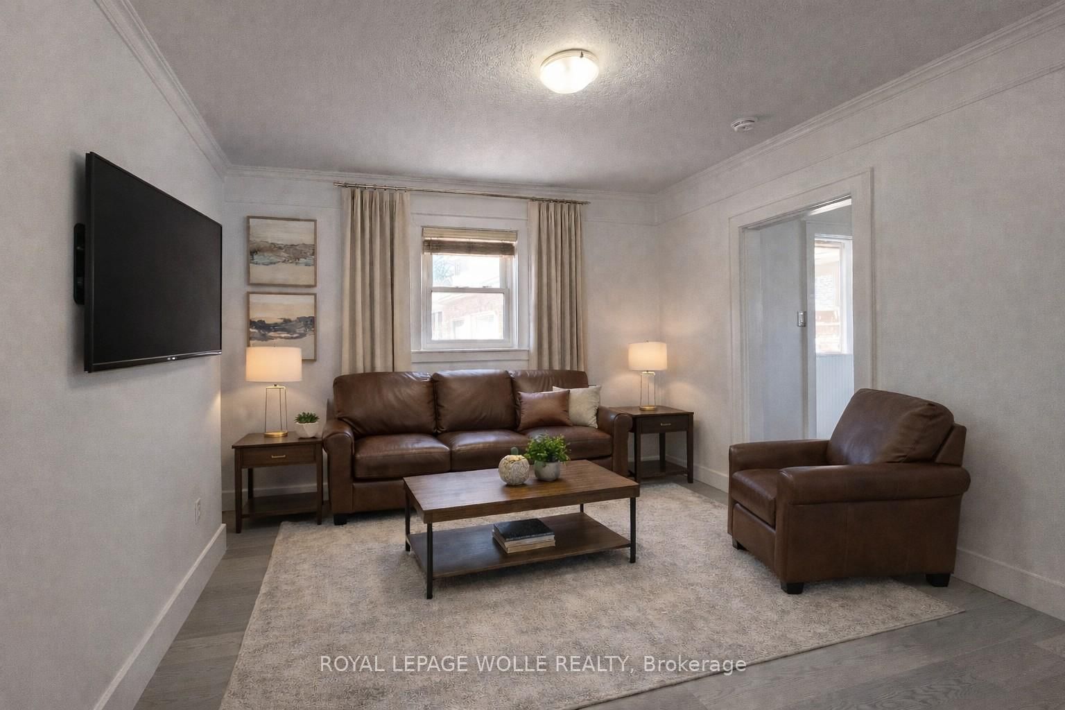 480 Ottawa Street S, Unit UPPER - Photo 5