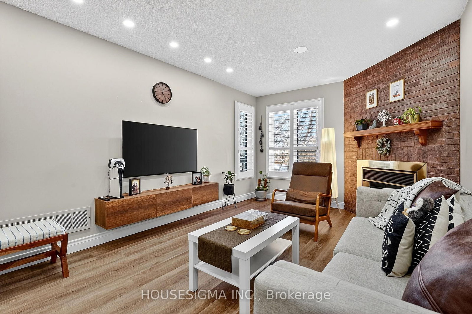 14 Huntingwood Avenue, Unit 2 - Photo 10