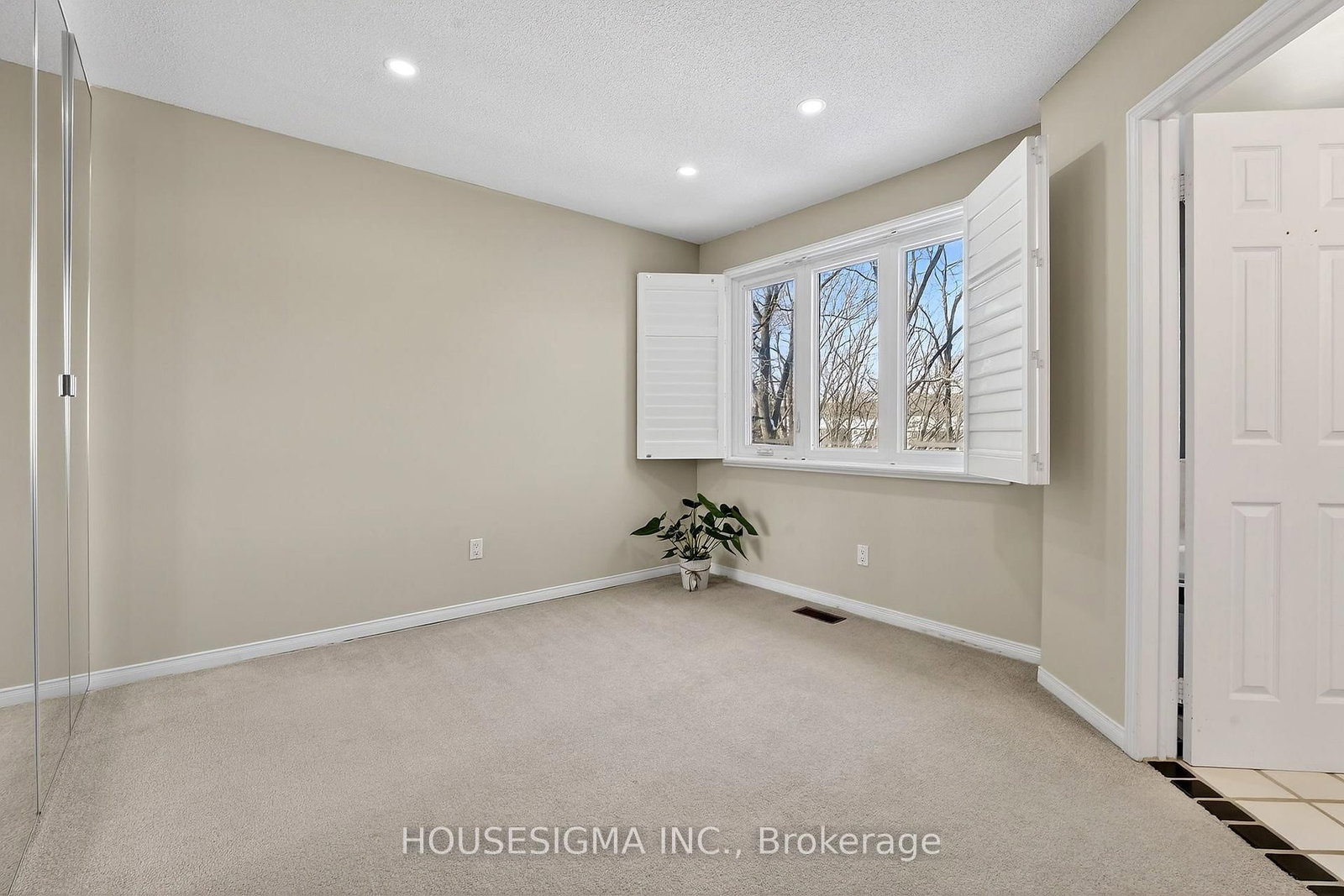 14 Huntingwood Avenue, Unit 2 - Photo 27