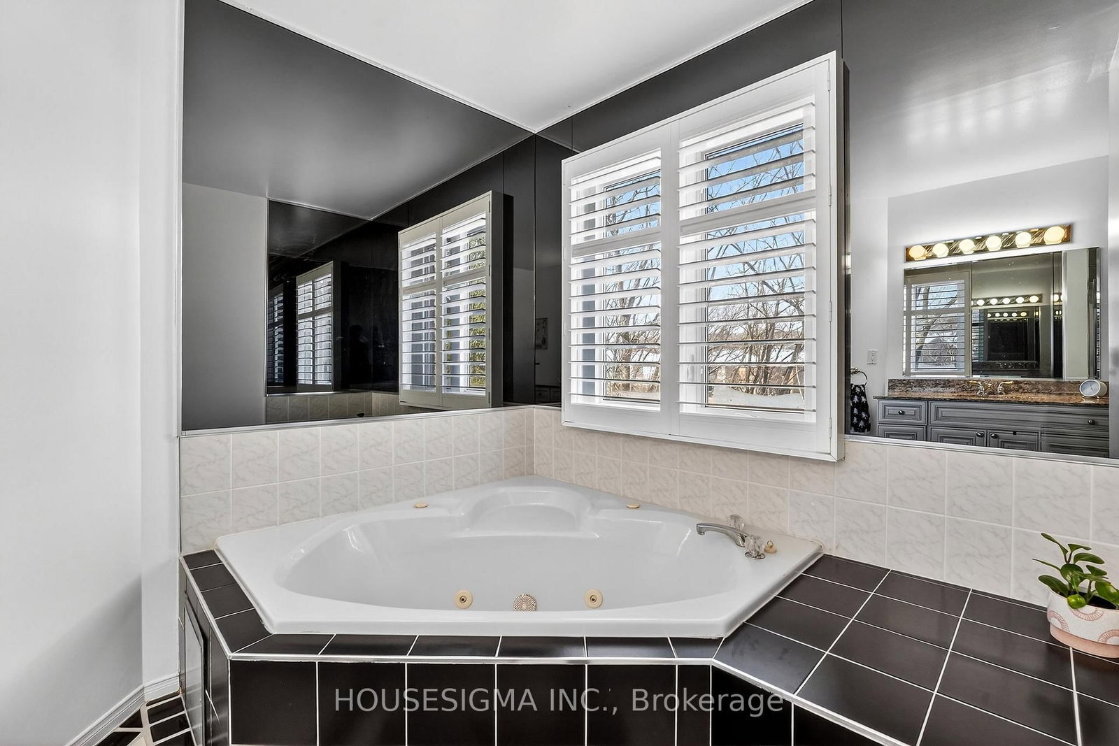 14 Huntingwood Avenue, Unit 2 - Photo 29