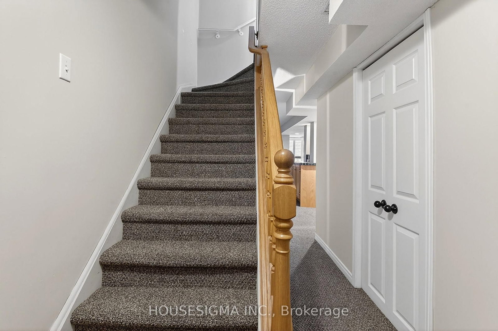 14 Huntingwood Avenue, Unit 2 - Photo 30