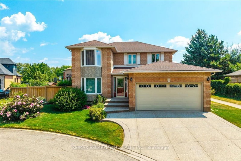 10 Shadowdale Dr, Hamilton, Ontario