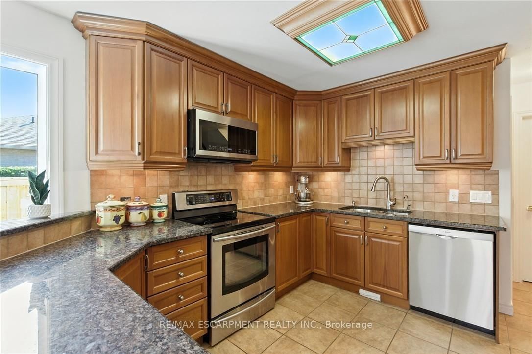 10 Shadowdale Drive - Photo 21