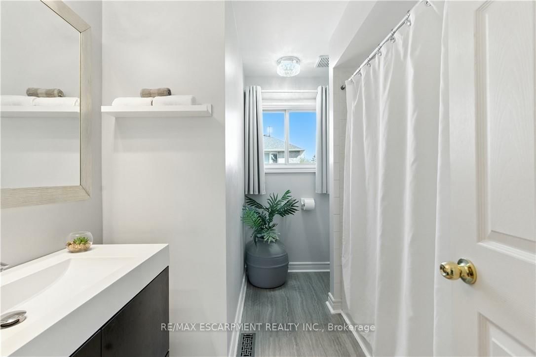 10 Shadowdale Drive - Photo 32