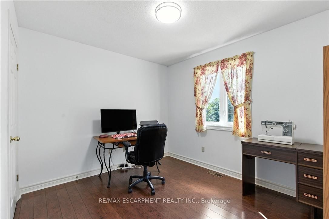 10 Shadowdale Drive - Photo 36