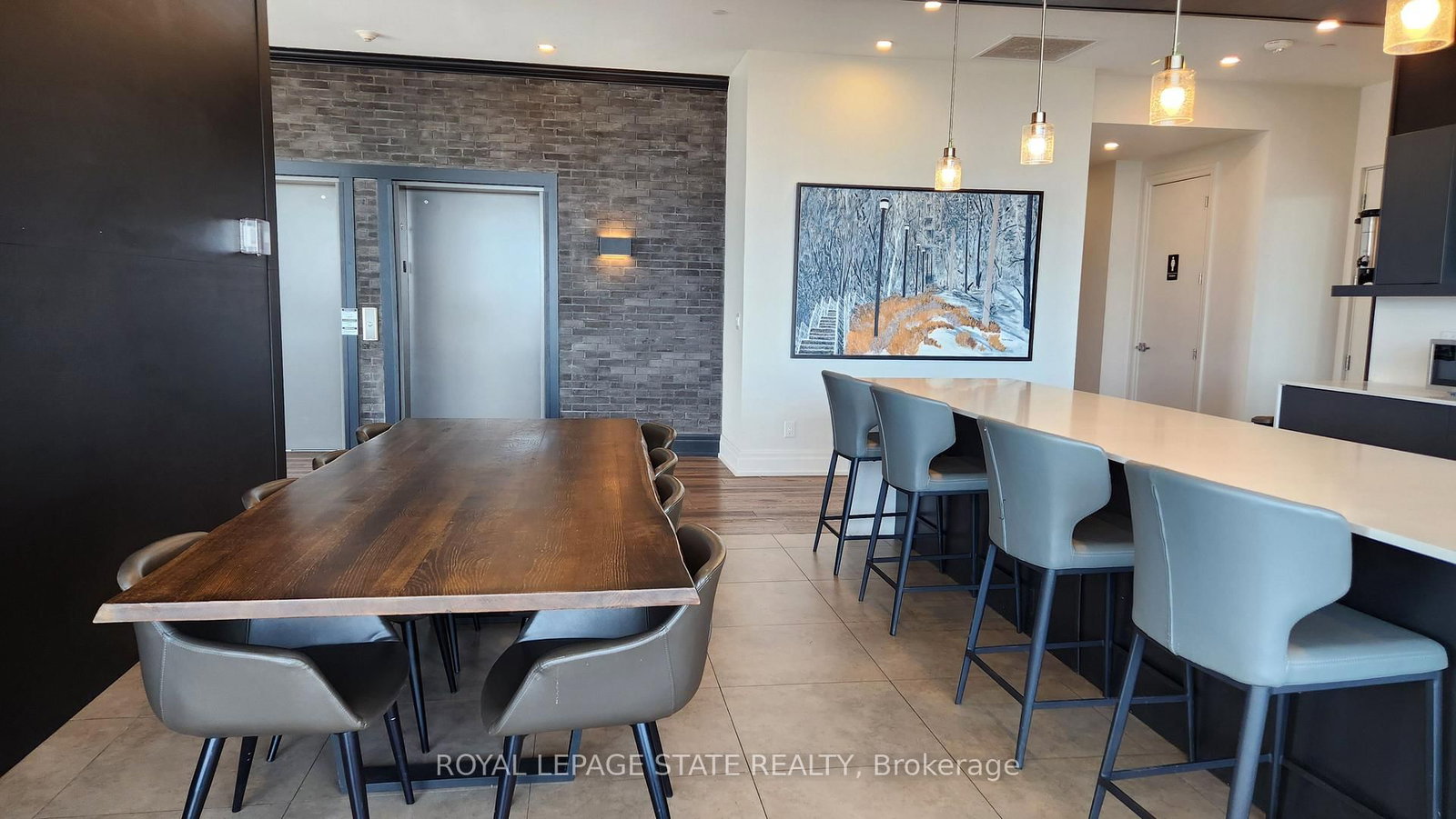 Condo for sale at 511-101 Locke Street, Hamilton, Ontario, L8P 4A6 - Kirkendall - MLS: X12991744